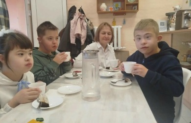 Осеннее тепло, глина и кофе.